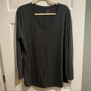 Apt. 9 modern essentials V-neck tunic, size XL, Dark gray with sparkles!